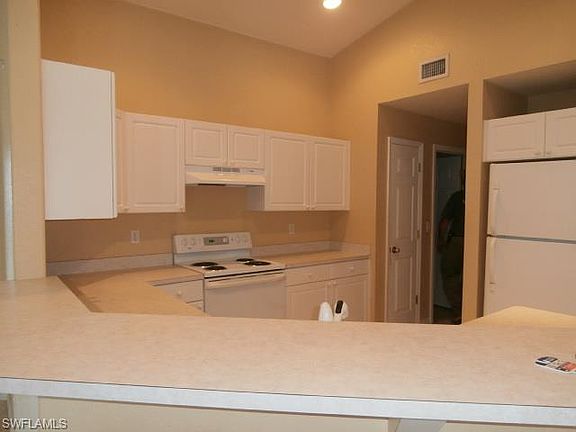 3rd image of 4509 SW 22nd Pl