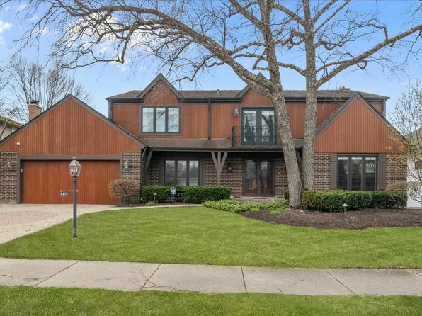 4319 Phyllis Dr, Northbrook, IL 60062