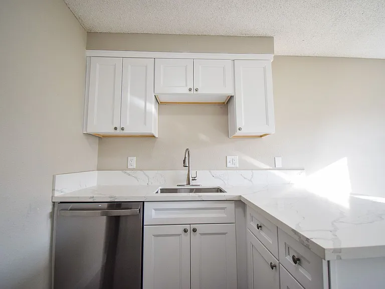3930 SW Plum St #1-3-8 — Photo 11