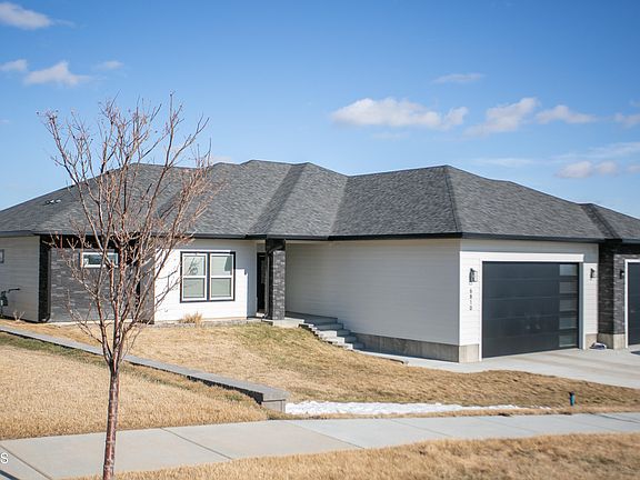 3rd image of 6810 Darby Ln