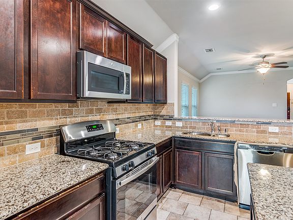 5th image of 5856 Bindweed St