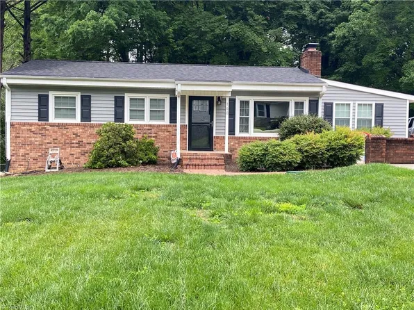 160 Belair Dr, Mount Airy, NC 27030