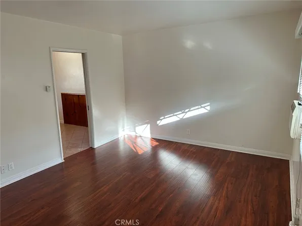 611 E Santa Anita Ave, Burbank, CA 91501