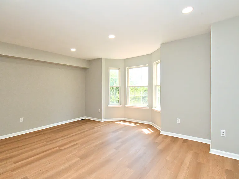 18 Norsham Way #1 — Photo 55