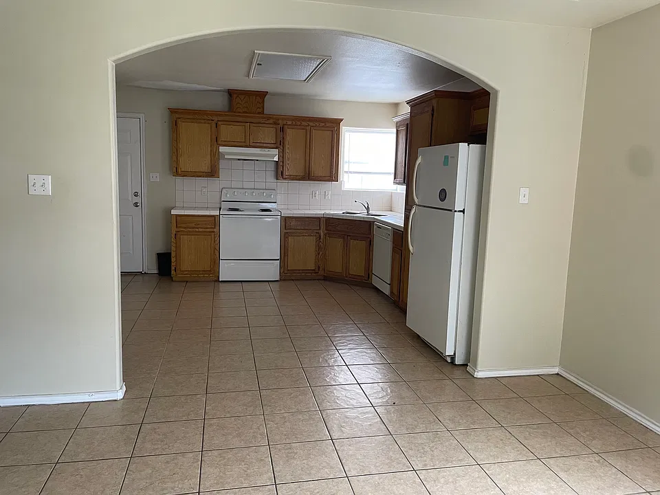 3824 W Faith Hill St #2