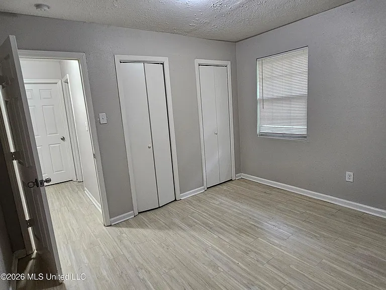229 Lawrence Rd — Photo 8