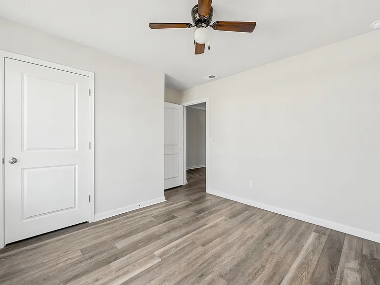 258 Hollandbush Dr — Photo 10