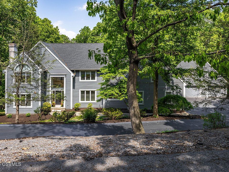 1st image of 75 Oakwood Dr