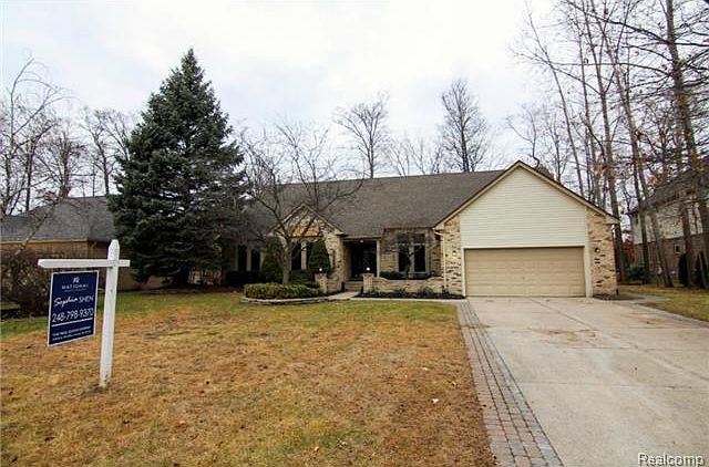 1st image of 14185 Towering Oaks Dr