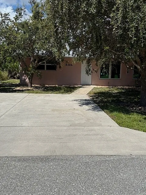 2 bed, 1100 sqft, $1,950 — Photo 1