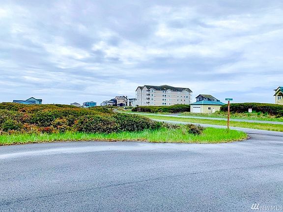4th image of 1344 Ocean Shores Blvd SW
