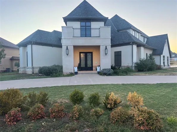 17717 Blue Heron Ct, Edmond, OK 73012