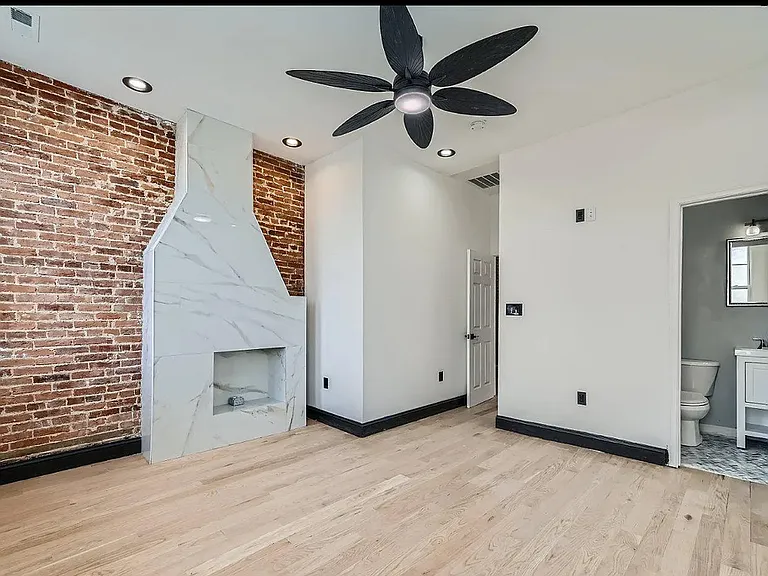1614 E Lanvale St #2 — Photo 14