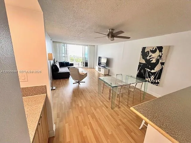 1717 N Bayshore Dr #A-1450 — Photo 5