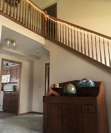 4th image of 160 Beech St