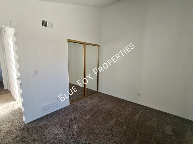 880 E Peppergrass Ln — Photo 16