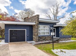 31 Robbins Ave, Bristol, CT 06010