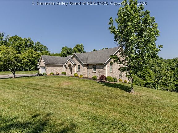 2nd image of 183 River Cove Rd