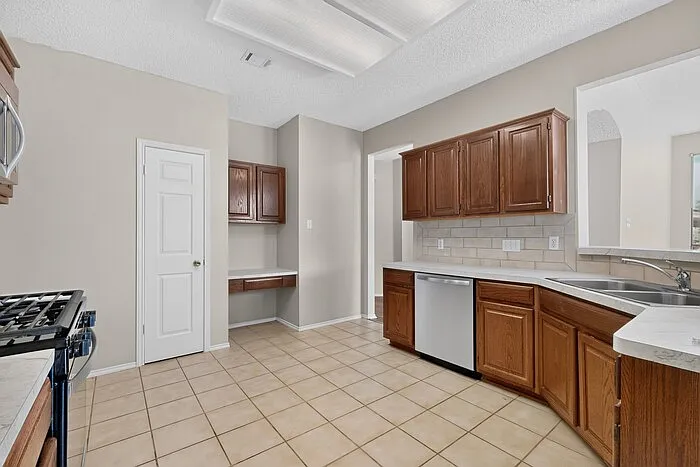 17905 Worley Dr — Photo 16