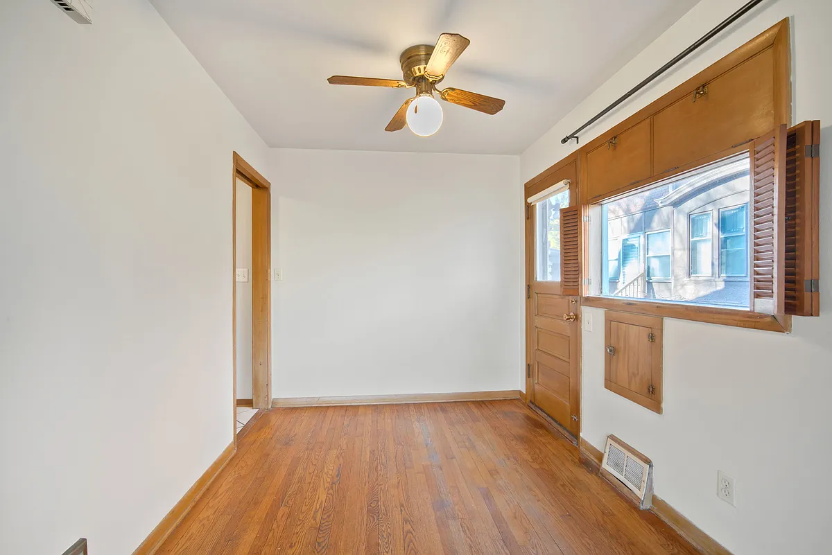 Building Photo - 3025 N Frederick Ave