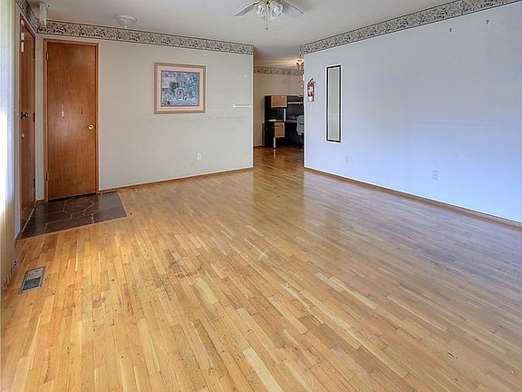 4th image of 6601 Westgate Blvd