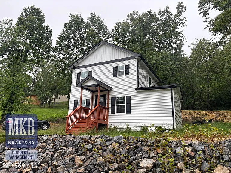 811 Montvue Rd — Photo 43