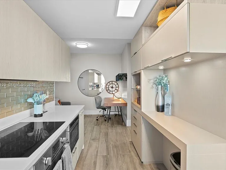 501 NE 31st St #1201 — Photo 32