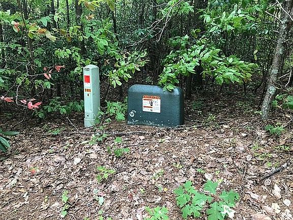 Underground phone & power