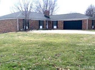 5555 Lakeside Dr, Newburgh, IN 47630