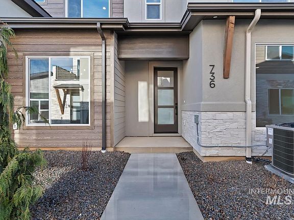 2nd image of 736 S Calhoun Pl