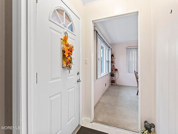 4th image of 143 Clayton Avenue