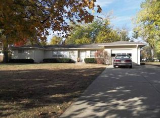 1731 N Main St, Carroll, IA 51401