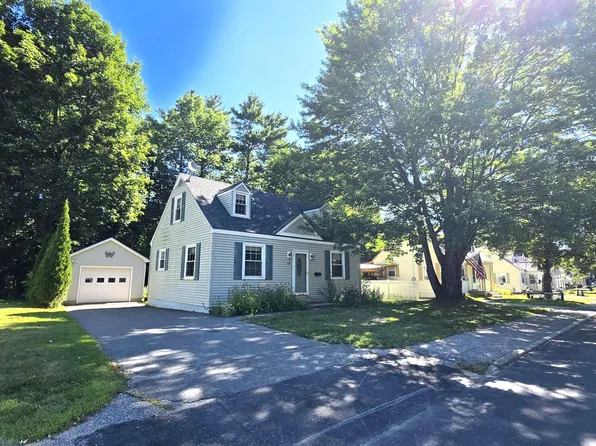826 Somerset Street, Rumford, ME 04276