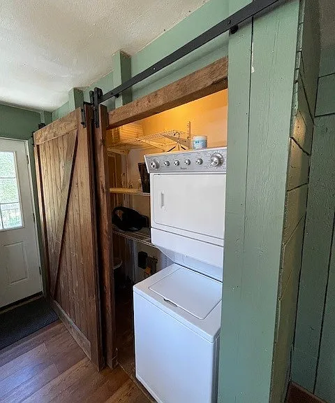211 Bauxite Ln — Photo 18
