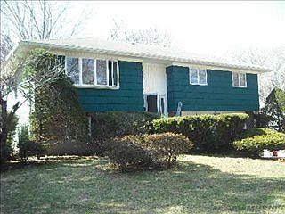 1st image of 3 Eastover Dr