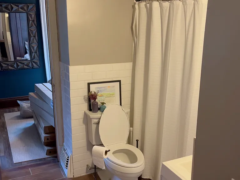 2314 Buchanan St NE — Photo 9