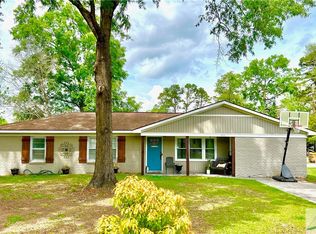 902 Akin Dr, Port Wentworth, GA 31407