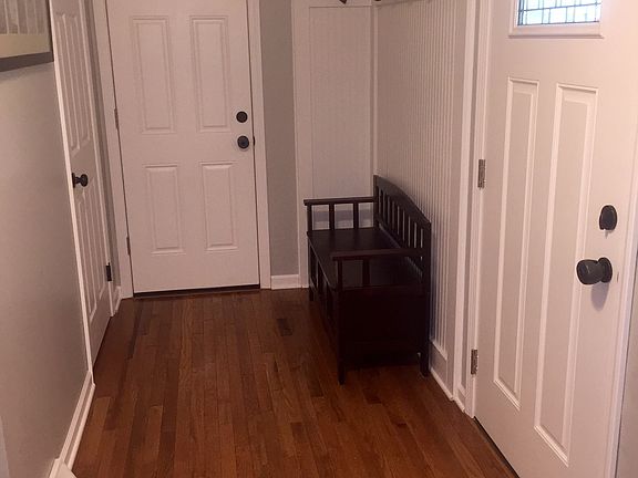 3rd image of 5989 Brewster Dr