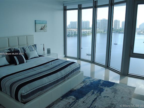 5th image of 17301 Biscayne Blvd APT 1211