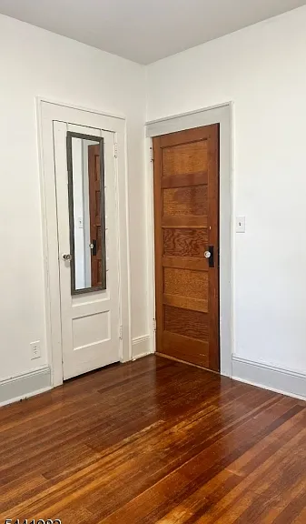52 Christie Ave — Photo 16
