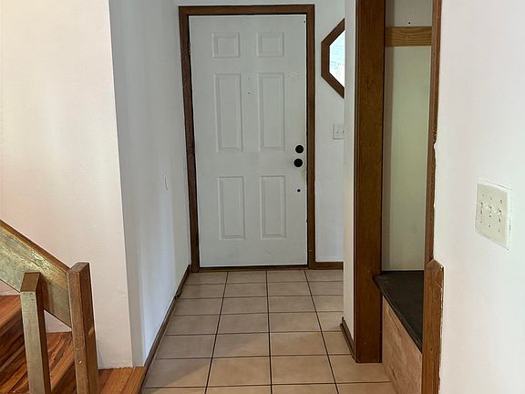 2nd image of 11128 Cedarbrook Rd