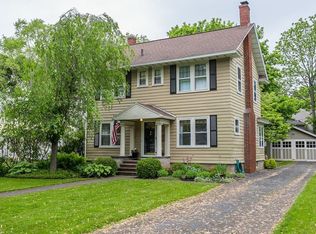 30 Tarrytown Rd, Rochester, NY 14618