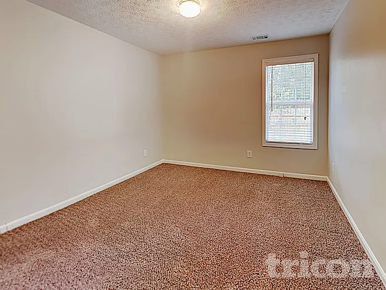 640 James Ridge Dr — Photo 16