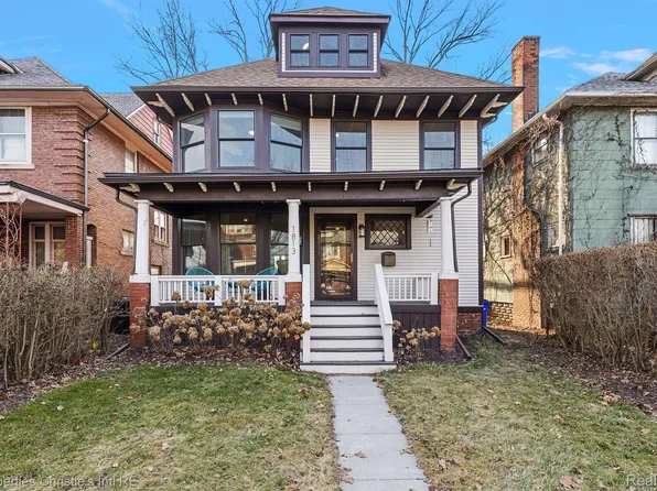 1813 Seyburn St, Detroit, MI 48214