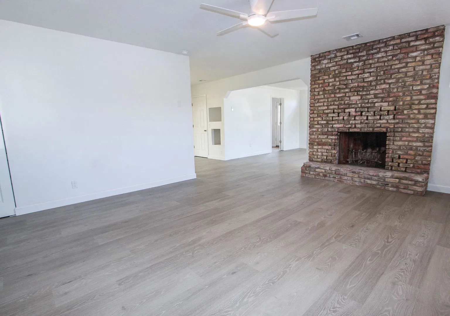 Three Bedroom Prescott Valley Home — Photo 3