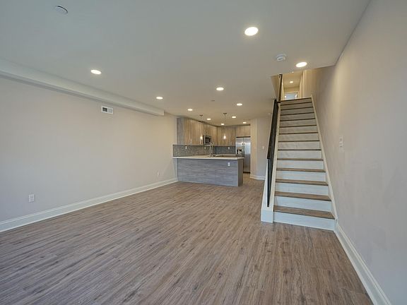 3rd image of 1702 N Gratz St #B