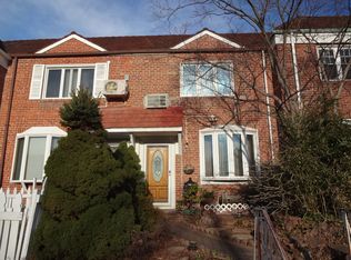 17009 75th Ave, Fresh Meadows, NY 11366