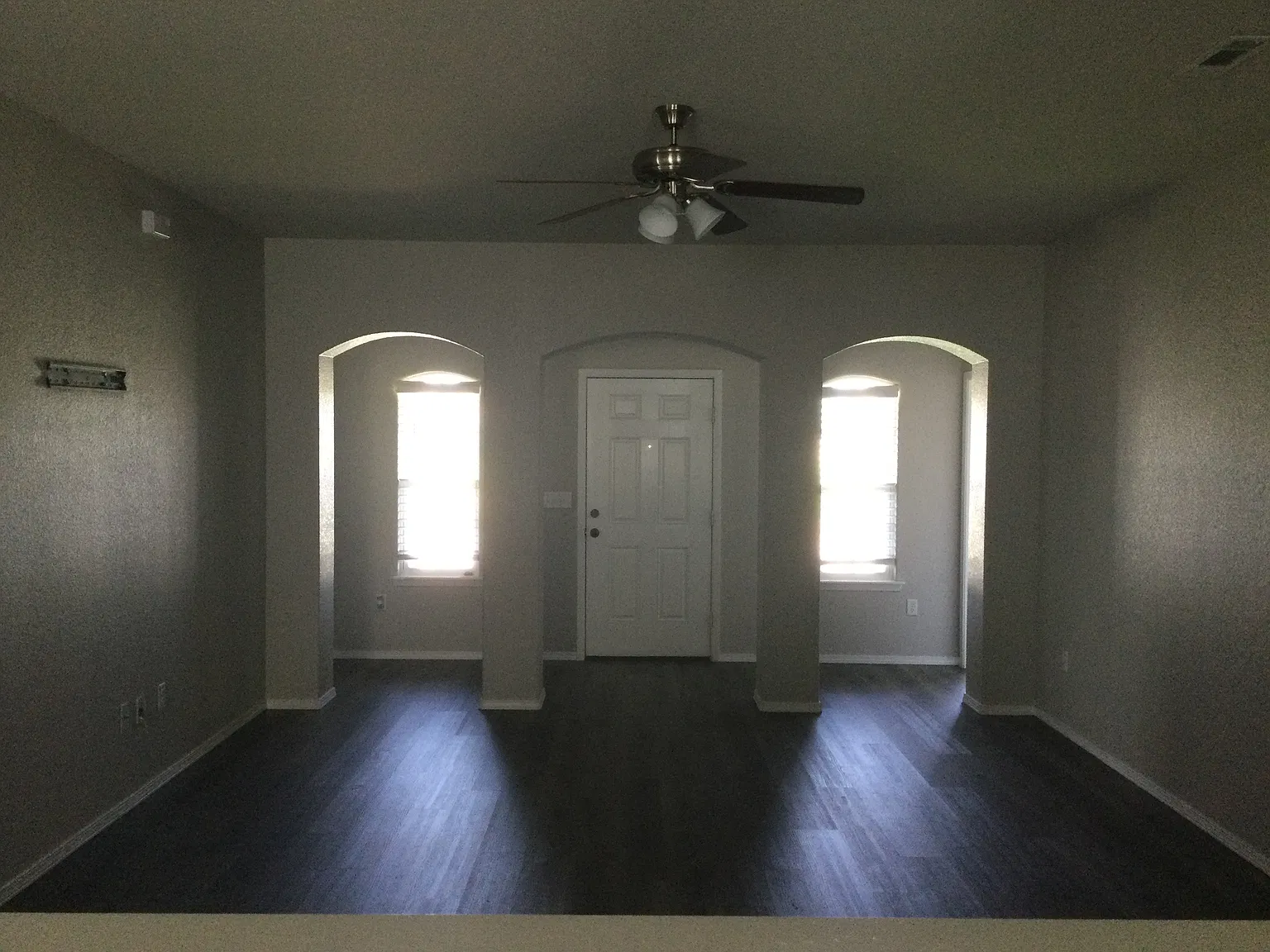 4 bed, 1737 sqft, $1,550 — Photo 2