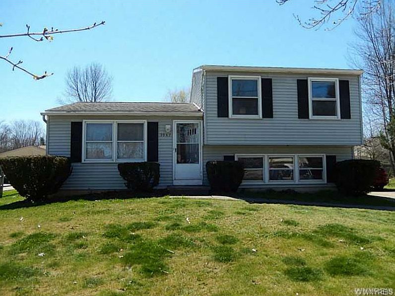 1st image of 3947 Harvard St