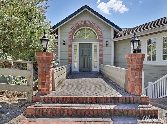 3rd image of 3512 A St NW